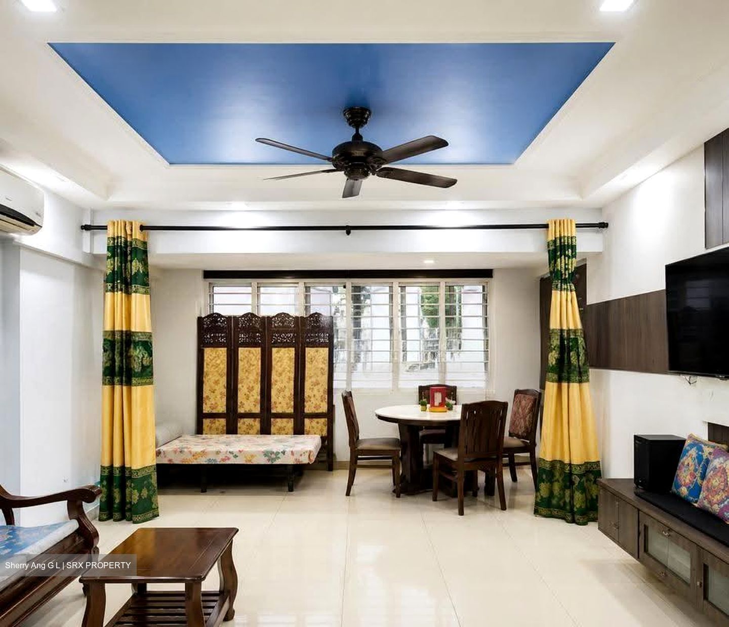 Blk 559 Jurong West Street 42 (Jurong West), HDB Executive #608576421
